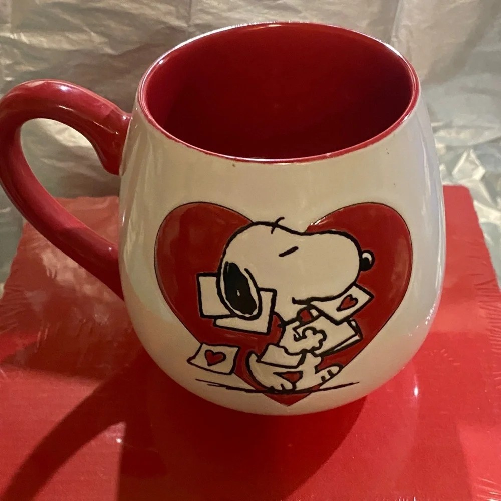 Snoopy Collector’s Heart Mug Love Valentines Ceramic